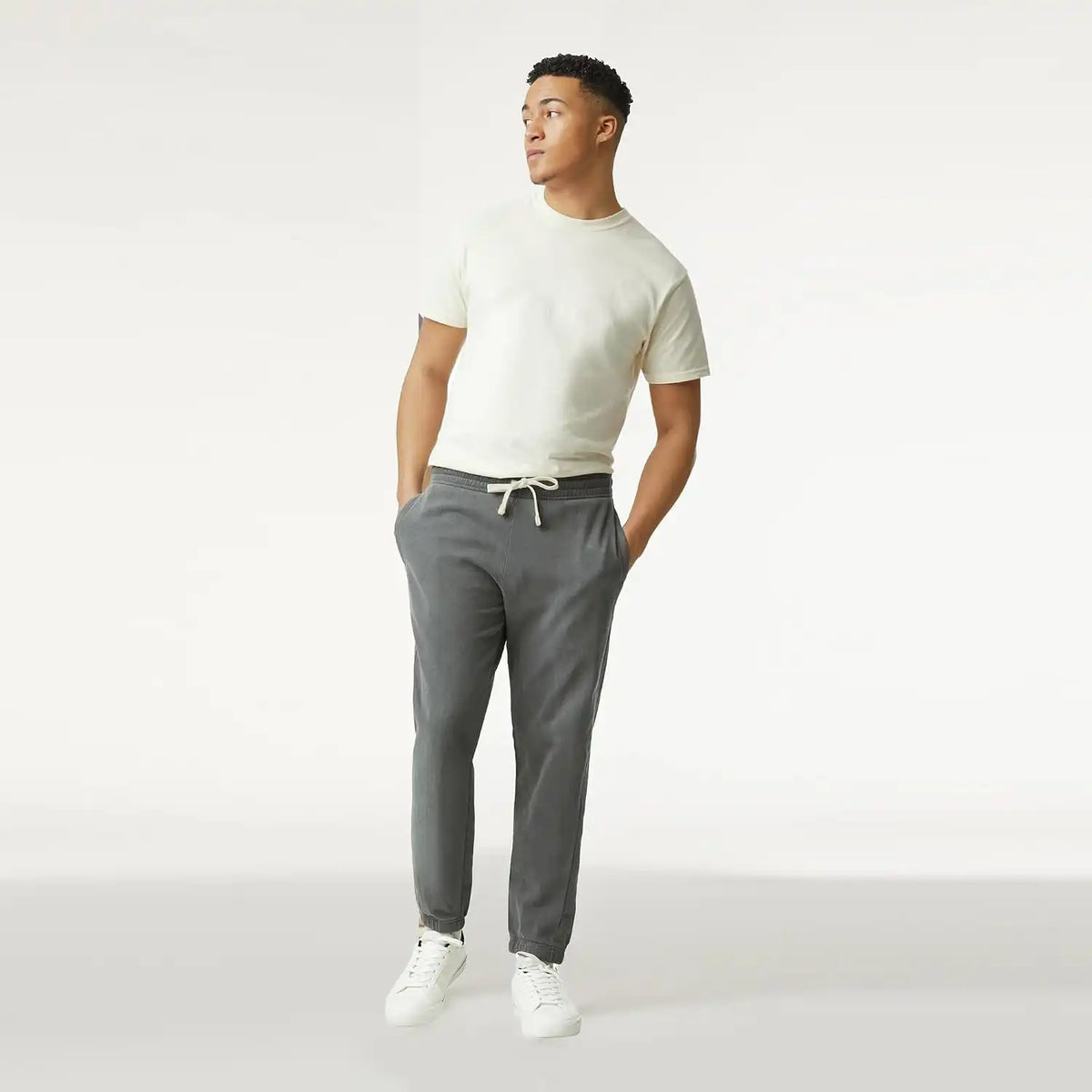 Comfort Colors Unisex-Adult Lightweight Cotton Sweatpants with Pockets, Style G1469